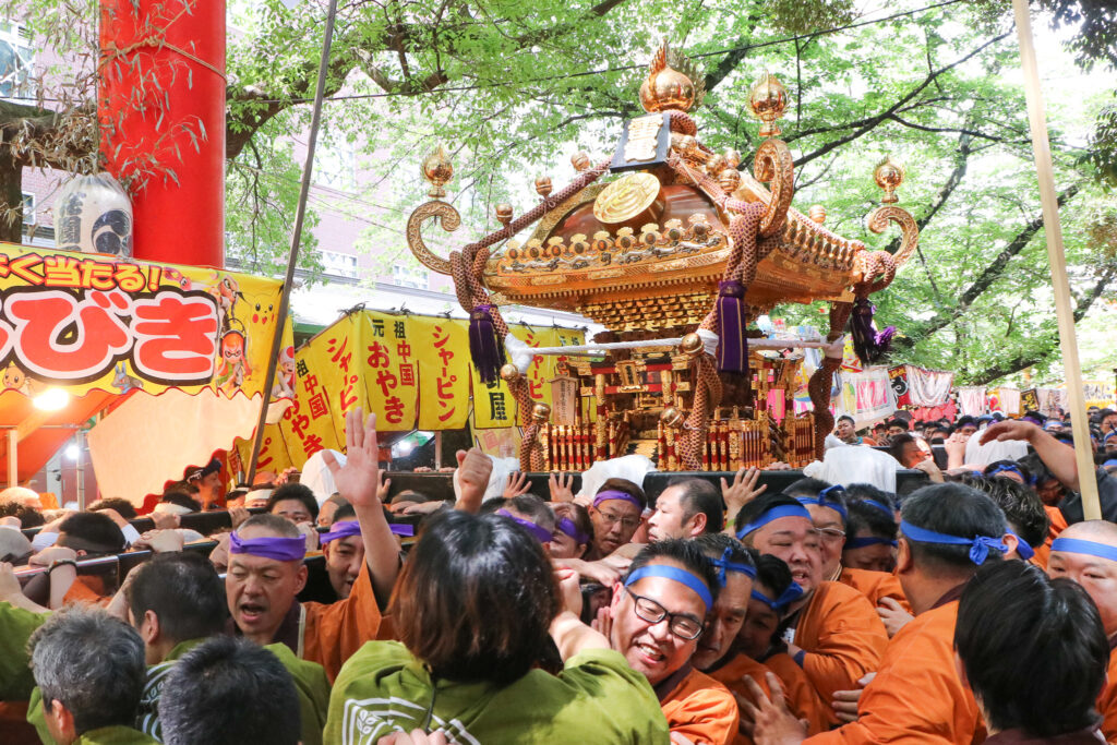 花園神社