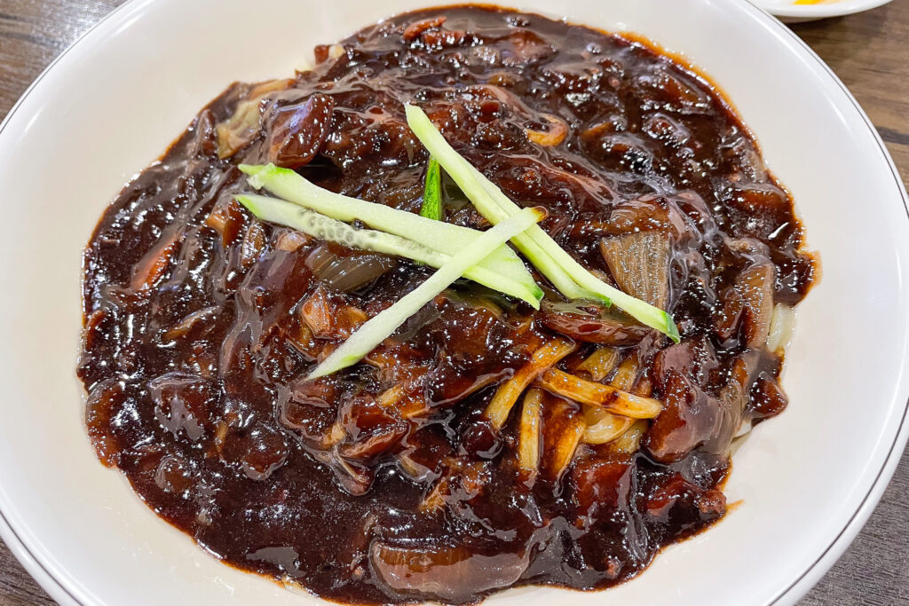 デジタルメディアシティ ジャジャン麺